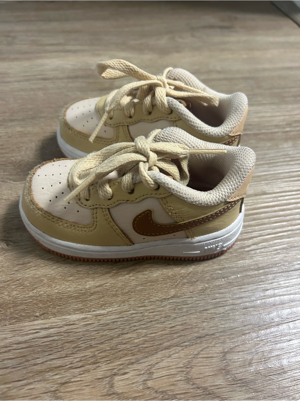 Nike Kids Beige, Cream & Brown Low-Top Sneakers